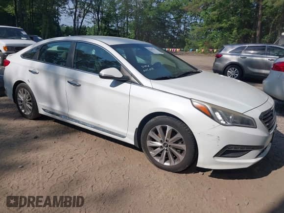 2015 Hyundai Sonata Limited z VIN 5NPE34AF1FH031292, wystawiony jako IAAI lot #42585574 z przebiegiem 204 466 mil mil oraz . Historia ofert i sprzedaży dostępna na DreamBid. Obrazek 1.