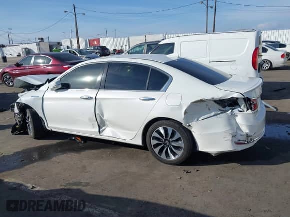 2017 Honda Accord with VIN JHMCR6F35HC006439, listed as a IAAI auction lot 41495658 with Not provided miles and . Bid and sale history available at DreamBid. Image 14.