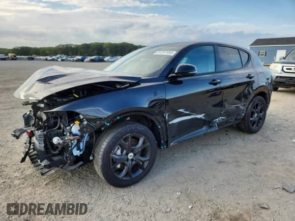 2024 Dodge Hornet R/T with VIN ZACPDFCW7R3A32027, listed as a Copart auction lot 81267055 with 32,617 mi miles and Non repairable. Bid and sale history available at DreamBid. Image 1.
