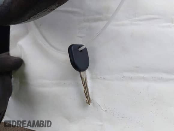 2011 Chevrolet Malibu 1LS z VIN 1G1ZB5E11BF142351, wystawiony jako IAAI lot #43334496 z przebiegiem 183 562 mil mil oraz . Historia ofert i sprzedaży dostępna na DreamBid. Obrazek 11.