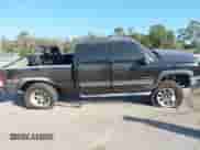 2004 Chevrolet Silverado 2500HD LS с VIN 1GCHK23U84F116654, выставлен на аукционе IAAI как лот 41585215 с пробегом 141 618 миль миль и . История ставок и продаж доступна на DreamBid. Изображение 13.