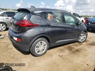 2019 Chevrolet Bolt EV z VIN 1GBJF1G04K4130801, wystawiony jako Copart lot #67990243 z przebiegiem 47 106 mil mil oraz . Historia ofert i sprzedaży dostępna na DreamBid. Obrazek 3.