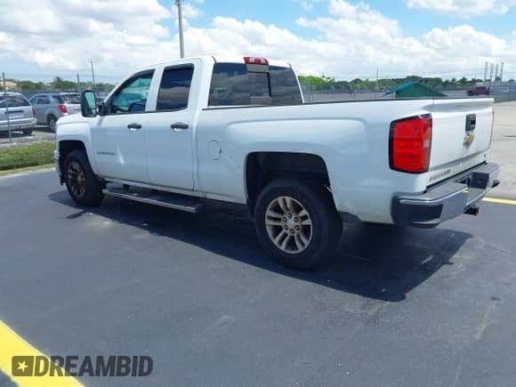2014 Chevrolet Silverado 1500 LT with VIN 1GCRCREH6EZ351810, listed as a IAAI auction lot 42257907 with 235,598 mi miles and . Bid and sale history available at DreamBid. Image 3.