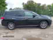 2016 Nissan Pathfinder Platinum z VIN 5N1AR2MM4GC619725, wystawiony jako IAAI lot #42990394 z przebiegiem 168 566 mil mil oraz . Historia ofert i sprzedaży dostępna na DreamBid. Obrazek 13.