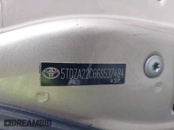 2006 Toyota Sienna XLE with VIN 5TDZA22C66S537484, listed as a IAAI auction lot 41778170 with 209,579 mi miles and . Bid and sale history available at DreamBid. Image 12.