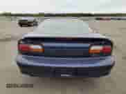 2001 Chevrolet Camaro Z28 z VIN 2G1FP22G612147069, wystawiony jako Copart lot #73598774 z przebiegiem 84 473 mil mil oraz Nie do naprawy • Non repairable. Historia ofert i sprzedaży dostępna na DreamBid. Obrazek 6.