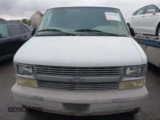 2004 Chevrolet Astro Cargo z VIN 1GCDL19XX4B116718, wystawiony jako IAAI lot #43355442 z przebiegiem 81 091 mil mil oraz . Historia ofert i sprzedaży dostępna na DreamBid. Obrazek 6.