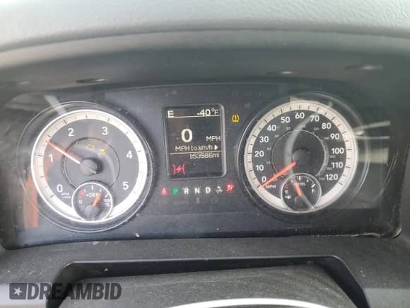 2016 Ram 1500 Tradesman z VIN 1C6RR7SM5GS174562, wystawiony jako Copart lot #47401855 z przebiegiem 153 986 mil mil oraz Szkoda całkowita • Salvage title. Historia ofert i sprzedaży dostępna na DreamBid. Obrazek 9.