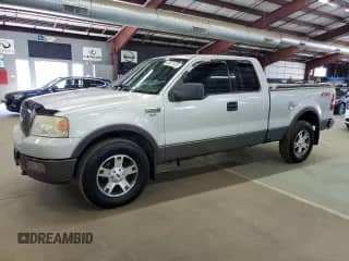 2004 Ford F-150 XLT z VIN 1FTPX14534NC20151, wystawiony jako Copart lot #85521425 z przebiegiem 208 412 mil mil oraz Czysty tytuł • Clean title. Historia ofert i sprzedaży dostępna na DreamBid. Obrazek 1.