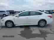 2015 Nissan Altima S z VIN 1N4AL3AP0FN879302, wystawiony jako IAAI lot #42134972 z przebiegiem 100 873 mil mil oraz . Historia ofert i sprzedaży dostępna na DreamBid. Obrazek 14.