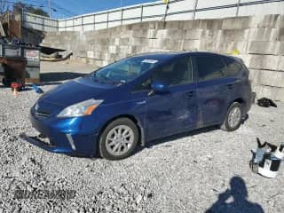 2013 Toyota Prius Two with VIN JTDZN3EU9D3232932, listed as a Copart auction lot 89822365 with 117,068 mi miles and Salvage title. Bid and sale history available at DreamBid. Image 1.