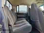 2002 Dodge Dakota Sport z VIN 1B7HL38N62S692851, wystawiony jako Copart lot #63767335 z przebiegiem 218 871 mil mil oraz Szkoda całkowita • Salvage title. Historia ofert i sprzedaży dostępna na DreamBid. Obrazek 10.