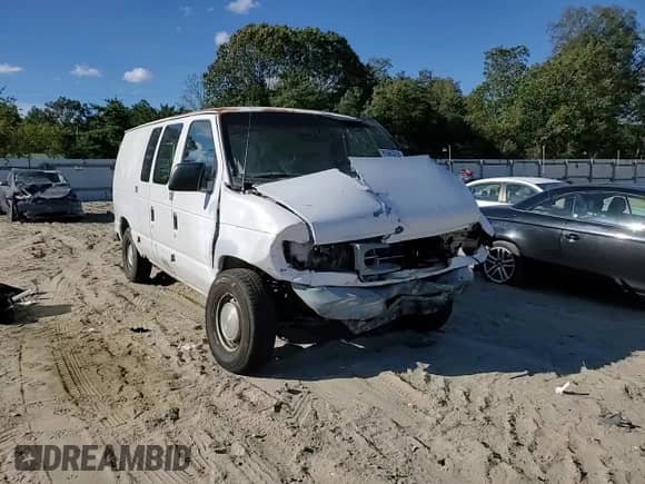 2000 Ford Econoline Cargo с VIN 1FTRE1427YHB39257, выставлен на аукционе Copart как лот 85663285 с пробегом 277 105 миль миль и Списание • Salvage title. История ставок и продаж доступна на DreamBid. Изображение 14.