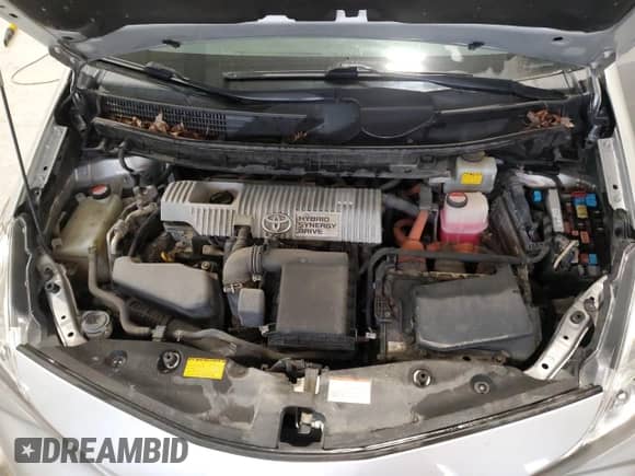 2015 Toyota Prius Two z VIN JTDZN3EU9FJ031532, wystawiony jako Copart lot #85378345 z przebiegiem 372 404 mil mil oraz Czysty tytuł • Clean title. Historia ofert i sprzedaży dostępna na DreamBid. Obrazek 11.