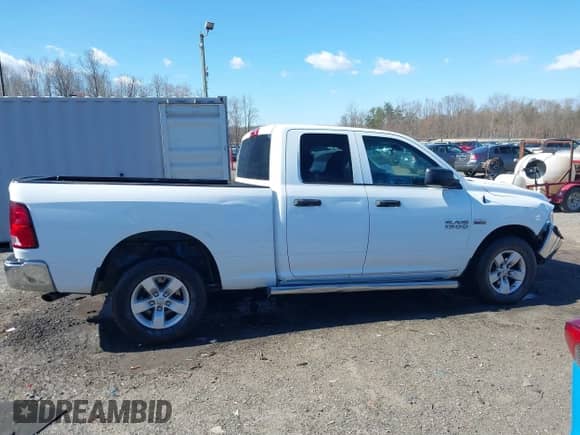 2014 Ram 1500 Express z VIN 1C6RR7FT6ES219975, wystawiony jako IAAI lot #41864917 z przebiegiem 165 675 mil mil oraz . Historia ofert i sprzedaży dostępna na DreamBid. Obrazek 13.
