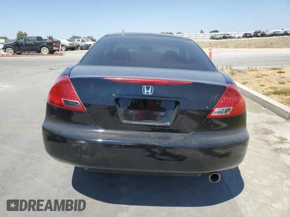 2007 Honda Accord LX z VIN 1HGCM72397A021985, wystawiony jako Copart lot #68681925 z przebiegiem 168 893 mil mil oraz Szkoda całkowita • Salvage title. Historia ofert i sprzedaży dostępna na DreamBid. Obrazek 6.