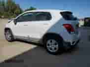 2017 Chevrolet Trax LS z VIN KL7CJKSB9HB085731, wystawiony jako Copart lot #80712285 z przebiegiem 85 727 mil mil oraz Czysty tytuł • Clean title. Historia ofert i sprzedaży dostępna na DreamBid. Obrazek 2.