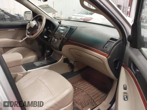 2010 Hyundai Veracruz Limited с VIN KM8NUDCC0AU127652, выставлен на аукционе IAAI как лот 38505240 с пробегом 248 158 миль миль и . История ставок и продаж доступна на DreamBid. Изображение 5.