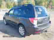 2012 Subaru Forester X Premium z VIN JF2SHADC6CH430943, wystawiony jako IAAI lot #43407192 z przebiegiem 162 606 mil mil oraz . Historia ofert i sprzedaży dostępna na DreamBid. Obrazek 3.