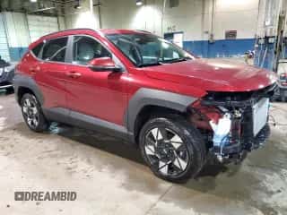 2025 Hyundai Kona SEL с VIN KM8HBCAB9SU215933, выставлен на аукционе Copart как лот 81338314 с пробегом 1 865 миль миль и Чистый • Clean title. История ставок и продаж доступна на DreamBid. Изображение 4.
