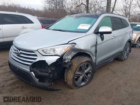 2015 Hyundai Santa Fe GLS с VIN KM8SRDHF8FU105624, выставлен на аукционе IAAI как лот 41064359 с пробегом 201 448 миль миль и . История ставок и продаж доступна на DreamBid. Изображение 2.