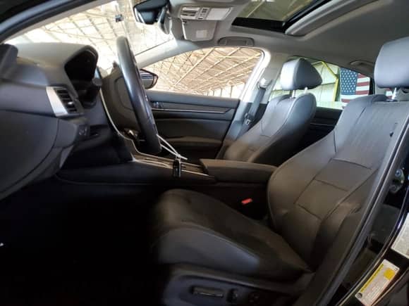 2020 Honda Accord Touring с VIN 1HGCV3F97LA013141, выставлен на аукционе Copart как лот 66965825 с пробегом 35 832 миль миль и Списание • Salvage title. История ставок и продаж доступна на DreamBid. Изображение 7.