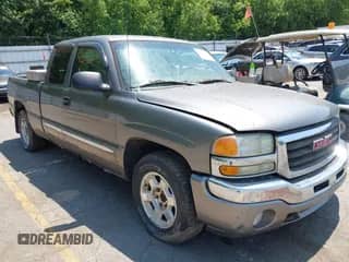 2006 GMC Sierra 1500 SLE1 z VIN 1GTEC19ZX6Z225986, wystawiony jako IAAI lot #42698732 z przebiegiem 135 553 mil mil oraz . Historia ofert i sprzedaży dostępna na DreamBid. Obrazek 1.