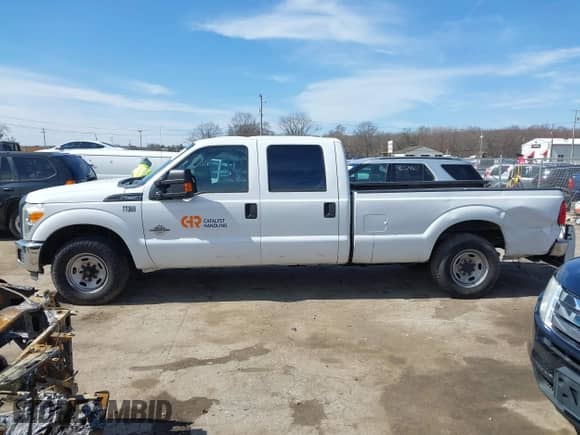 2014 Ford F-250 XL с VIN 1FT7W2AT0EEA37495, выставлен на аукционе IAAI как лот 41847049 с пробегом 317 635 миль миль и . История ставок и продаж доступна на DreamBid. Изображение 15.