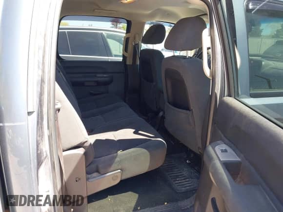 2008 GMC Sierra 1500 SLE1 with VIN 2GTEK13M681218870, listed as a IAAI auction lot 42232351 with 178,251 mi miles and . Bid and sale history available at DreamBid. Image 8.