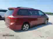 2017 Toyota Sienna LE Auto Access Seat z VIN 5TDKZ3DC8HS800879, wystawiony jako Copart lot #67971815 z przebiegiem 149 864 mil mil oraz Szkoda całkowita • Salvage title. Historia ofert i sprzedaży dostępna na DreamBid. Obrazek 3.