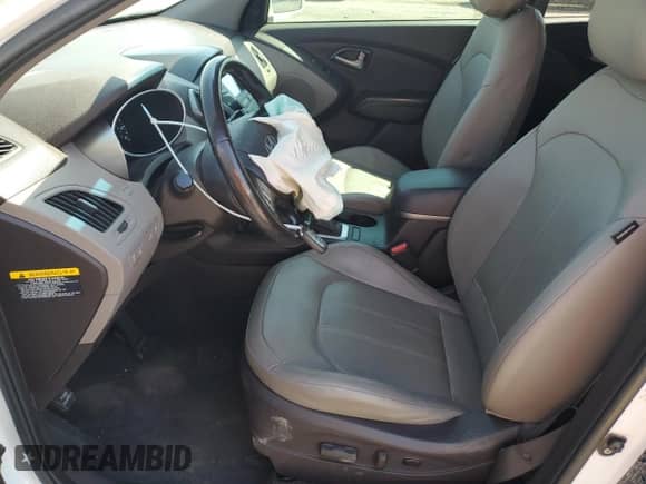 2015 Hyundai Tucson Limited z VIN KM8JU3AG6FU988405, wystawiony jako Copart lot #70954235 z przebiegiem 72 390 mil mil oraz Szkoda całkowita • Salvage title. Historia ofert i sprzedaży dostępna na DreamBid. Obrazek 7.