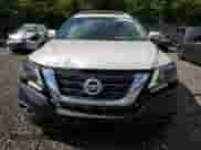 2017 Nissan Pathfinder Platinum with VIN 5N1DR2MM6HC684445, listed as a Copart auction lot 84798775 with 104,627 mi miles and Clean title. Bid and sale history available at DreamBid. Image 5.