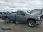 2011 GMC Sierra 1500 Work Truck z VIN 1GTN2TE0XBZ105489, wystawiony jako Copart lot #60277115 z przebiegiem 158 408 mil mil oraz Szkoda całkowita • Salvage title. Historia ofert i sprzedaży dostępna na DreamBid. Obrazek 4.
