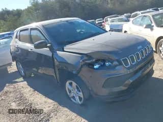 2023 Jeep Compass Sport с VIN 3C4NJDAN0PT551742, выставлен на аукционе IAAI как лот 41683808 с пробегом 4 135 миль миль и . История ставок и продаж доступна на DreamBid. Изображение 1.