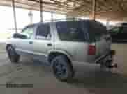 2001 Chevrolet Blazer LT with VIN 1GNDT13W712116307, listed as a Copart auction lot 67377225 with 204,263 mi miles and Salvage title. Bid and sale history available at DreamBid. Image 2.