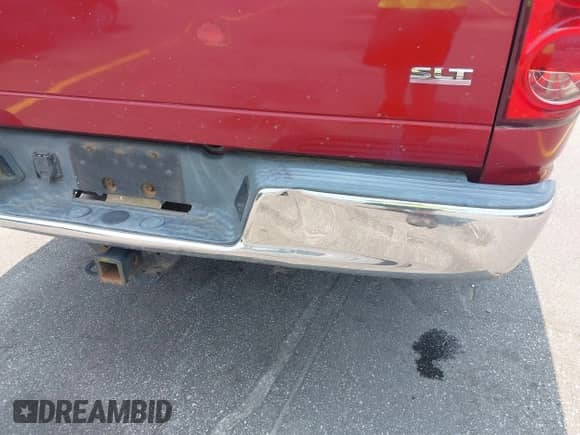 2007 Dodge 1500 SLT z VIN 3D7KR19D87G825922, wystawiony jako IAAI lot #42389240 z przebiegiem 203 026 mil mil oraz . Historia ofert i sprzedaży dostępna na DreamBid. Obrazek 6.