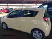2014 Chevrolet Spark LT z VIN KL8CD6S95EC589075, wystawiony jako IAAI lot #43355883 z przebiegiem 99 650 mil mil oraz . Historia ofert i sprzedaży dostępna na DreamBid. Obrazek 6.