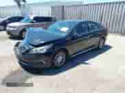 2015 Hyundai Sonata Sport с VIN 5NPE34AF0FH125339, выставлен на аукционе IAAI как лот 43019840 с пробегом 59 167 миль миль и . История ставок и продаж доступна на DreamBid. Изображение 18.