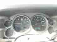 2008 Chevrolet Silverado 2500HD 1LT z VIN 1GCHK24KX8E117619, wystawiony jako Copart lot #72045005 z przebiegiem 148 231 mil mil oraz Czysty tytuł • Clean title. Historia ofert i sprzedaży dostępna na DreamBid. Obrazek 9.
