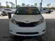 2014 Toyota Sienna XLE with VIN 5TDYK3DC2ES411861, listed as a Copart auction lot 81555925 with 184,497 mi miles and Salvage title. Bid and sale history available at DreamBid. Image 5.