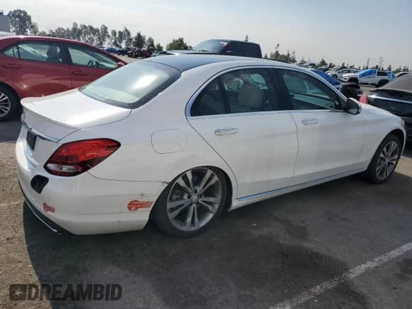 2016 Mercedes-Benz C 350e with VIN 55SWF4HB5GU165039, listed as a Copart auction lot 65015765 with 70,265 mi miles and Clean title. Bid and sale history available at DreamBid. Image 3.