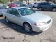 2001 Toyota Camry LE z VIN 4T1BF28K11U965240, wystawiony jako IAAI lot #42743490 z przebiegiem 165 542 mil mil oraz . Historia ofert i sprzedaży dostępna na DreamBid. Obrazek 1.
