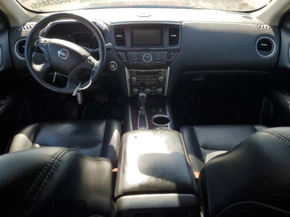 2014 Nissan Pathfinder S z VIN 5N1AR2MMXEC715050, wystawiony jako Copart lot #63223855 z przebiegiem 101 524 mil mil oraz Czysty tytuł • Clean title. Historia ofert i sprzedaży dostępna na DreamBid. Obrazek 8.