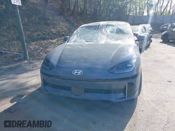 2024 Hyundai Ioniq 6 SEL с VIN KMHM34AC0RA076572, выставлен на аукционе IAAI как лот 42188178 с пробегом 1 828 миль миль и . История ставок и продаж доступна на DreamBid. Изображение 12.