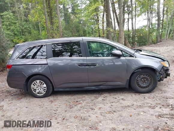 2016 Honda Odyssey LX с VIN 5FNRL5H26GB123976, выставлен на аукционе IAAI как лот 43341388 с пробегом 165 373 миль миль и . История ставок и продаж доступна на DreamBid. Изображение 13.
