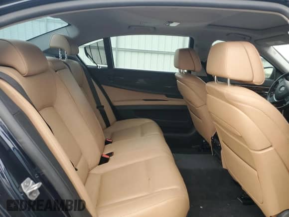 2015 BMW 7 Series 740Li xDrive с VIN WBAYF4C50FGS99227, выставлен на аукционе Copart как лот 85001735 с пробегом Не указан миль и Списание • Salvage title. История ставок и продаж доступна на DreamBid. Изображение 10.