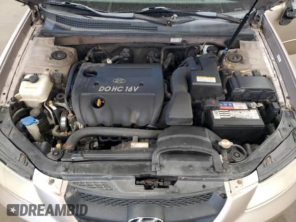 2008 Hyundai Sonata GLS z VIN 5NPET46C98H353406, wystawiony jako Copart lot #81697305 z przebiegiem 244 210 mil mil oraz Szkoda całkowita • Salvage title. Historia ofert i sprzedaży dostępna na DreamBid. Obrazek 11.