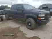 2002 Chevrolet Silverado 2500HD LS с VIN 1GCHK23U62F205135, выставлен на аукционе Copart как лот 71025955 с пробегом 255 159 миль миль и Списание • Salvage title. История ставок и продаж доступна на DreamBid. Изображение 4.
