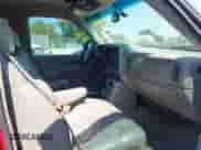 2002 GMC Sierra 1500 SLE z VIN 2GTEK19T721409638, wystawiony jako IAAI lot #43026348 z przebiegiem 218 504 mil mil oraz . Historia ofert i sprzedaży dostępna na DreamBid. Obrazek 5.