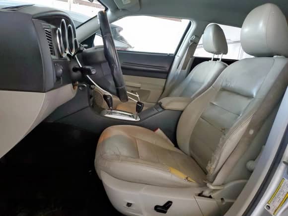 2005 Dodge Magnum RT with VIN 2D4GV58215H676806, listed as a Copart auction lot 69137735 with 185,807 mi miles and Salvage title. Bid and sale history available at DreamBid. Image 7.